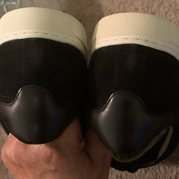 Sneakers/Decks - Picture 6 of 6